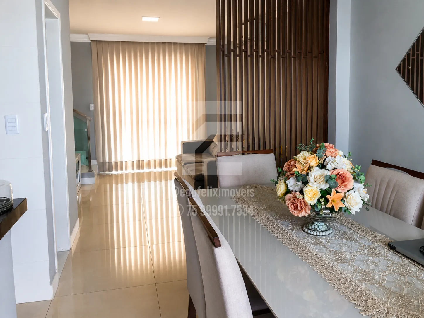 Casa Duplex 3/4 sendo 3 suítes no Condomínio Vila Suíça - Papagaio